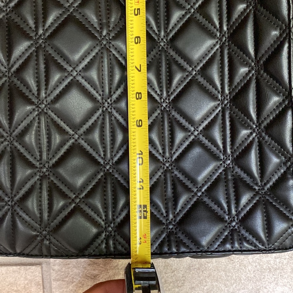 Zara purse. Black faux leather. Excellent condition. Used 2-3 times. - Picture 8 of 10